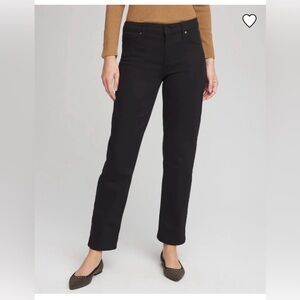 Chicos Perfect Stretch Girlfriend Straight Leg Ankle Jeans.